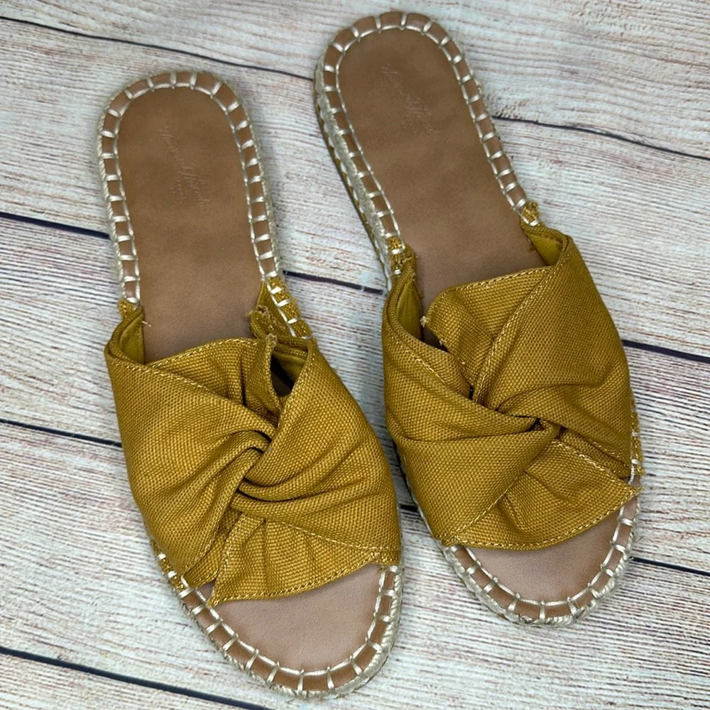 Universal Thread Mustard Yellow Slip On Flat Espadrilles Sandal Bow Open Toe